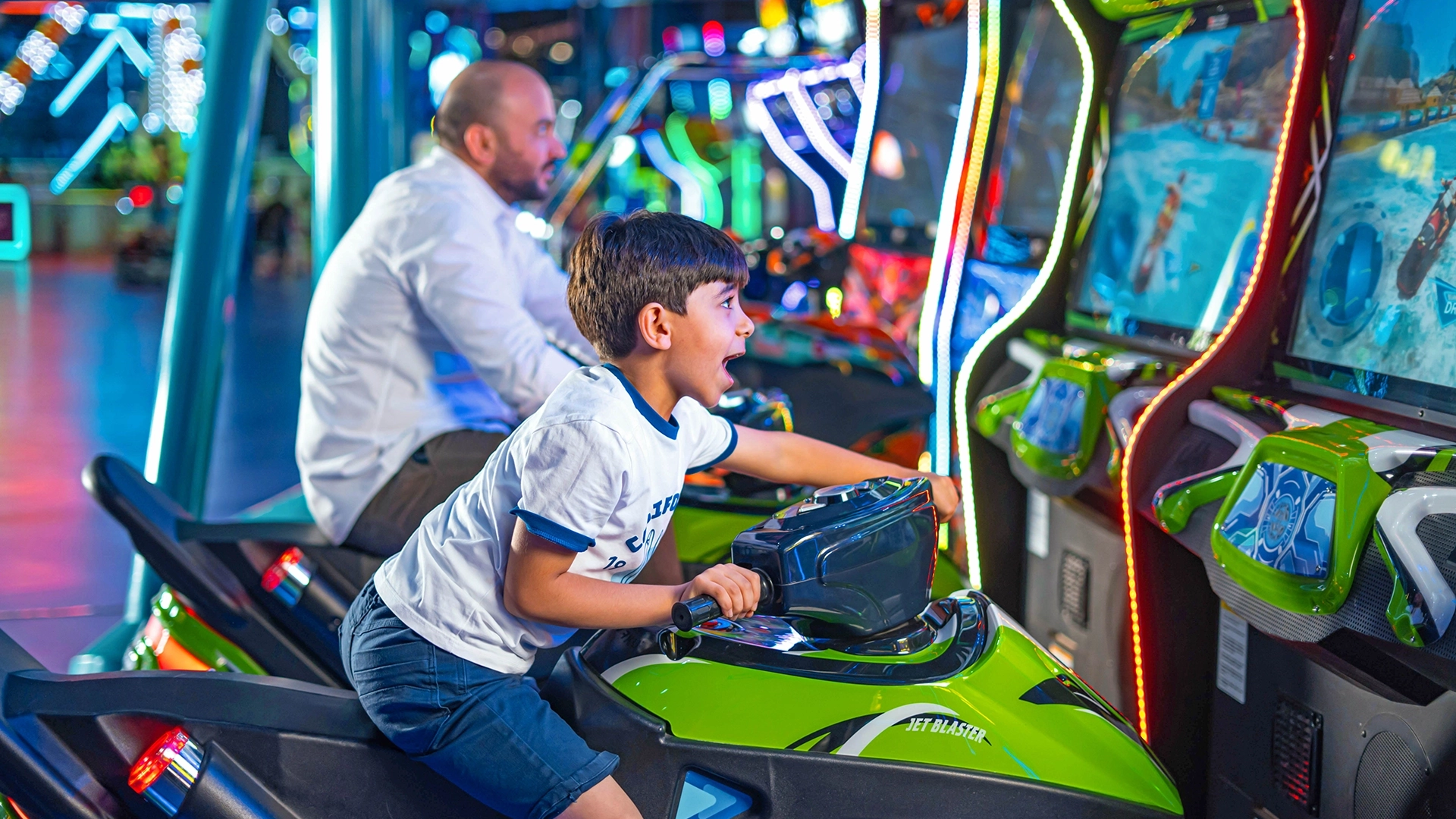 Enjoy a Total balance of 1200  + 200 Eidiyah when you charge
with 550 SAR​